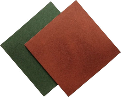Bon prix Carreaux en caoutchouc extérieur absorption des chocs de terrain de jeu plancher en caoutchouc 30 mm d'épaisseur en ligne